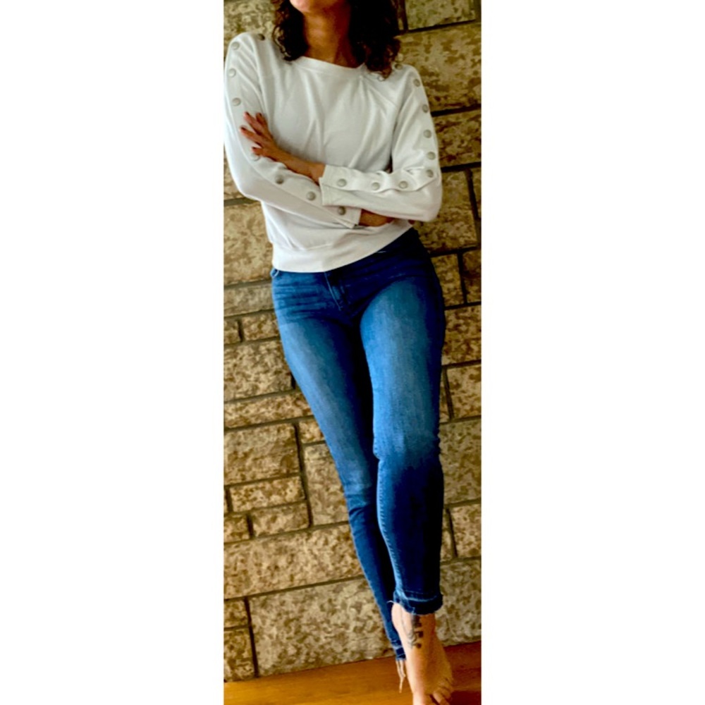 SOPHYLINE SWEATSHIRT